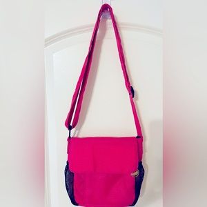 Versatile crossbody purse